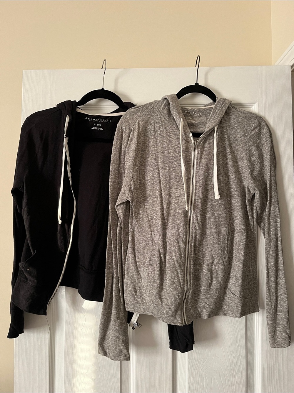 Aeropostale Women's Lightweight Zip Hoodie Jacket - Gray & Black
